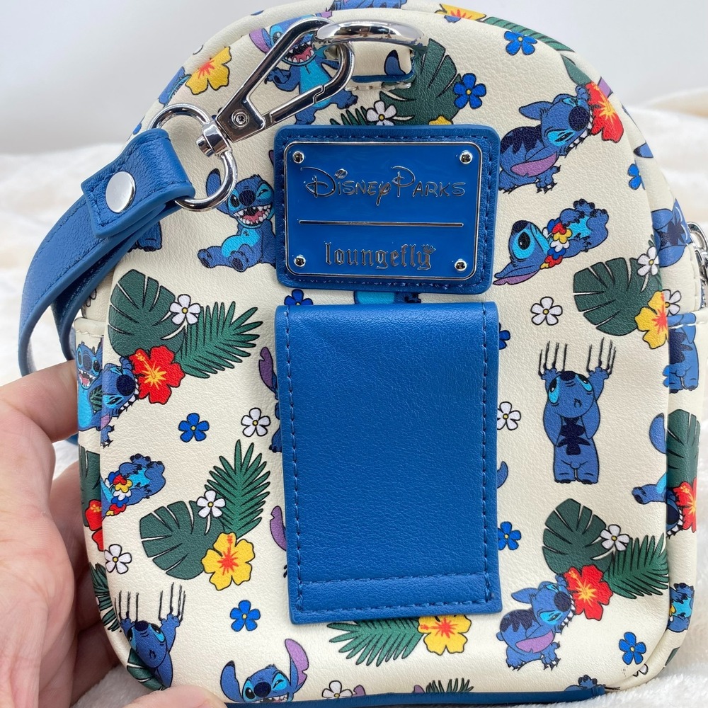 Loungefly Disney Parks Stitch Tropical Floral Wristlet Mini Backpack New - Picture 3 of 8